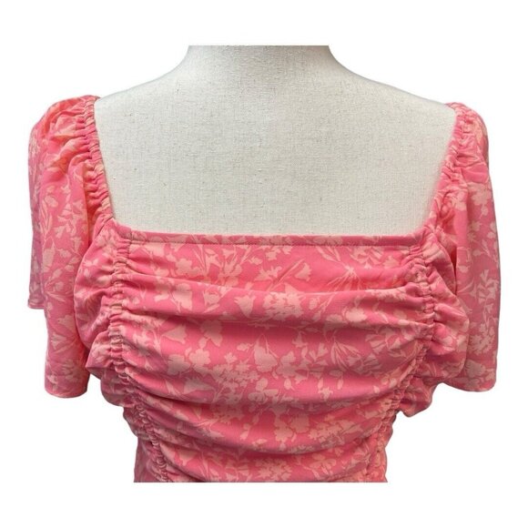 Lush Floral Ruched Front Blouse~Size Medium~Pink Smocked Back Top NWOT  L13 16 - Picture 2 of 11